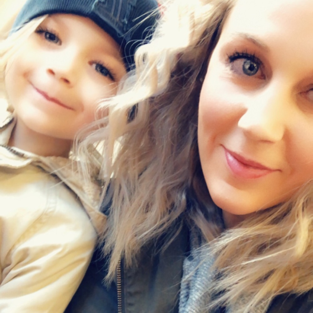 Meet your Posher, Nicole